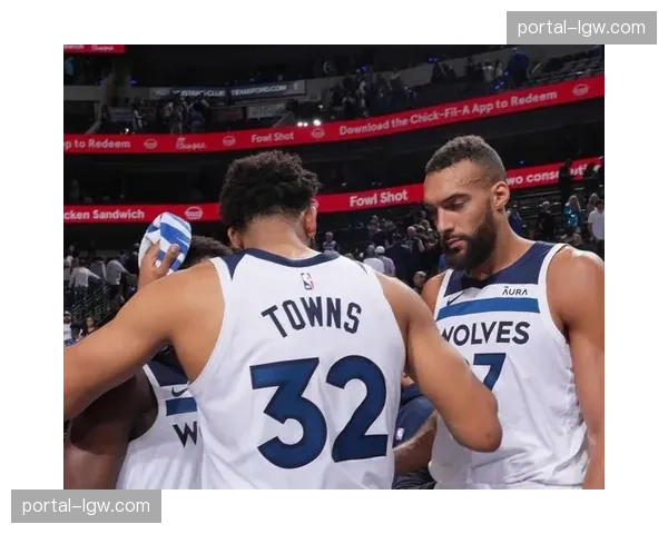 森林狼进攻效率5.2联盟第四 防守效率4.8位列第九